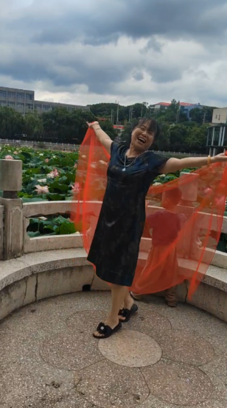 王愉声.png